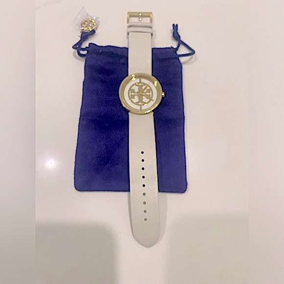 Tory Burch Watch - Picture 14 of 16